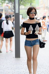 Candid: chinese shorts Crotchwatch....